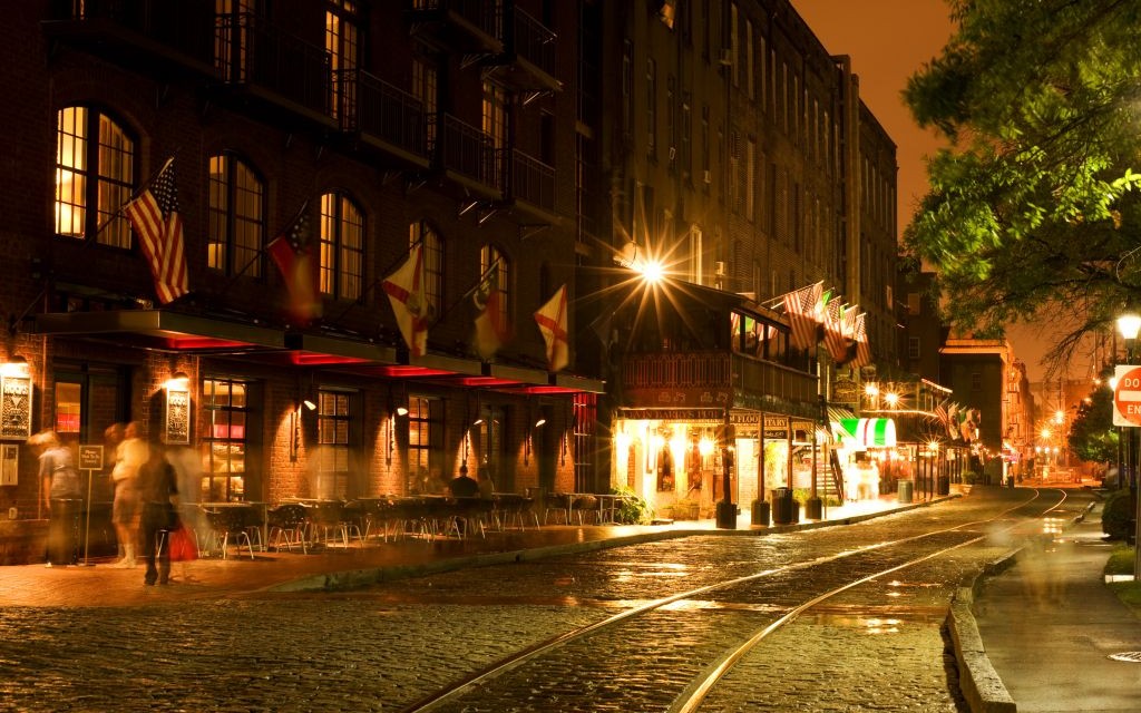 River Street, Savannah, Georgia © Natalia Bratslavsky | Dreamstime 15057174