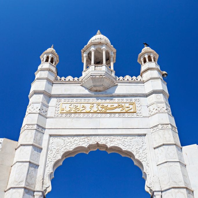 Haji Ali Dargah, Mumbai, India © Saiko3p | Dreamstime 50518282