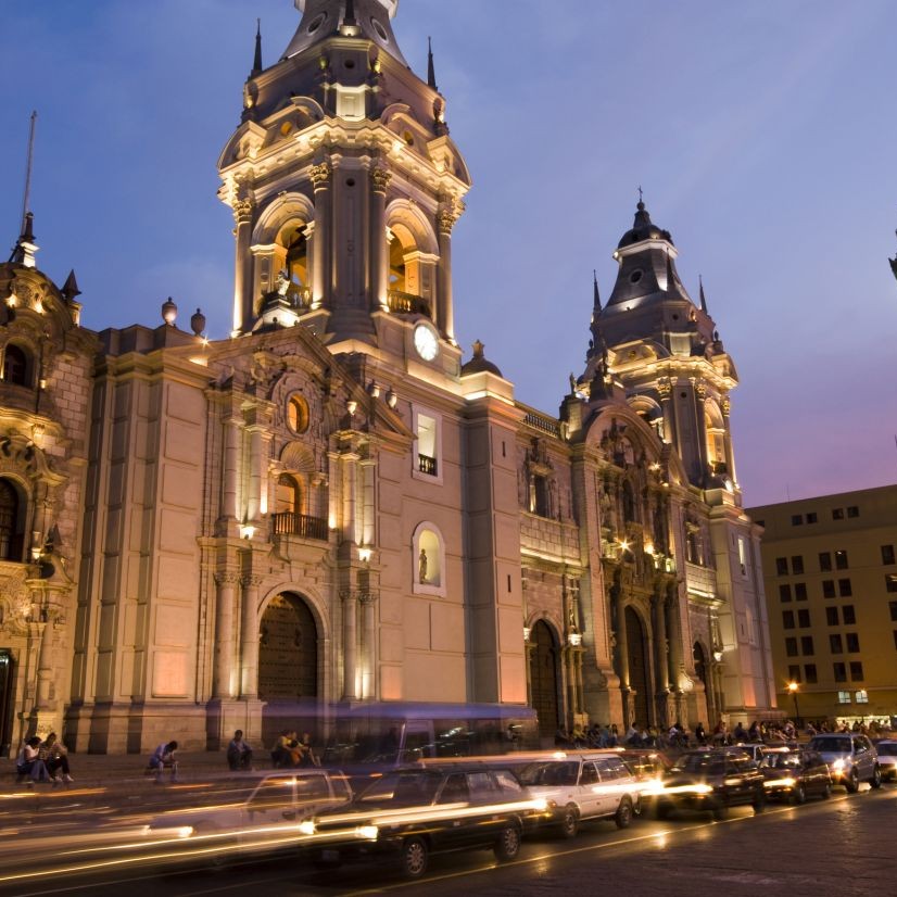 Plaza de Armas, Lima, Peru © Robert Lerich | Dreamstime 4652994
