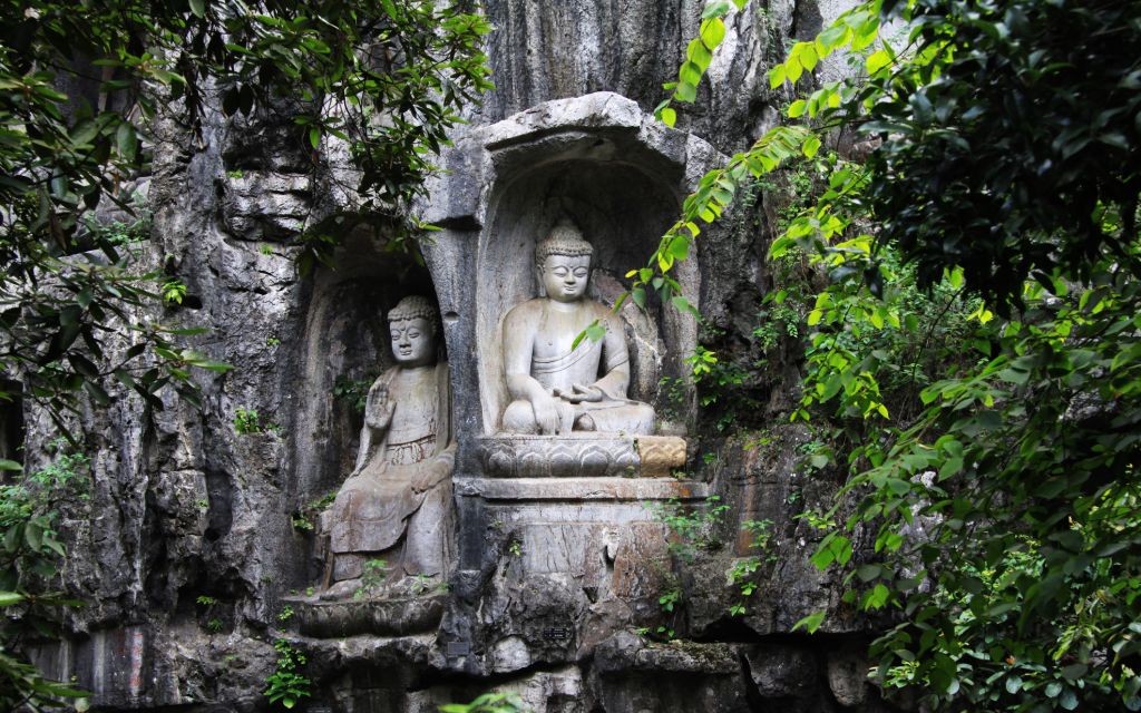 Lingyin Temple, Hangzhou, China © Ruikang Xu | Dreamstime 45423385