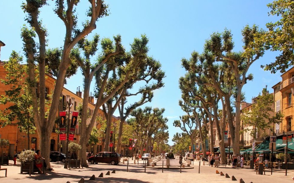 Aix, France © Olga Buiacova | Dreamstime 54537252