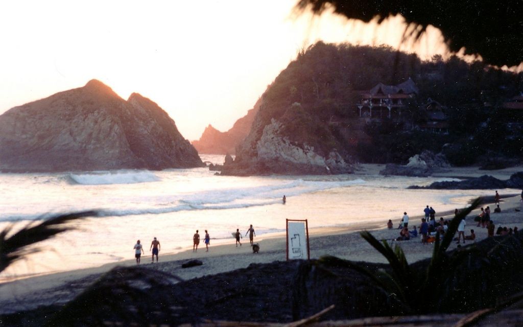 Zipolite, Mexico © Blair Stirrett | Flickr