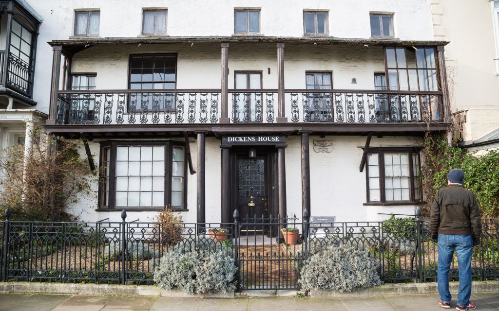 Dickens House Museum © Christine Bird | Dreamstime 48824822