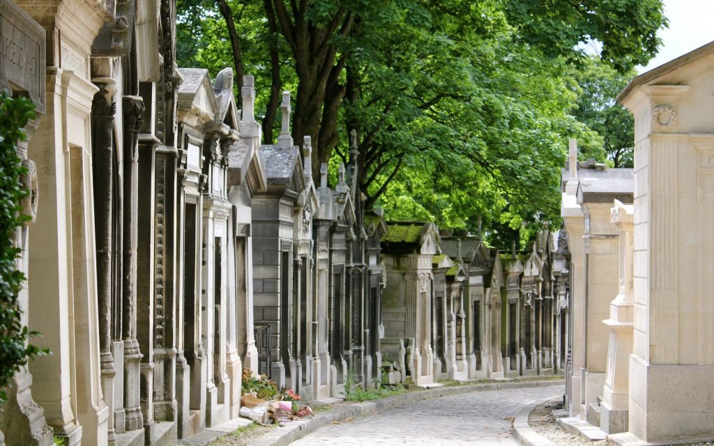 Mausoleums of Pere Lachaise, Paris, France © Mpk1970 | Dreamstime